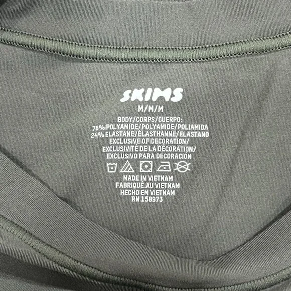 SKIMS Fits Everybody Short Sleeve T-Shirt, Gunmetal, Size Medium - NWT - Picture 8 of 9